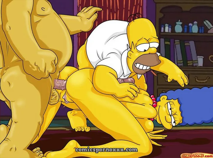 Homero y Marge Simpson Trio Porno con el Nerd de las Historietas - Página 5