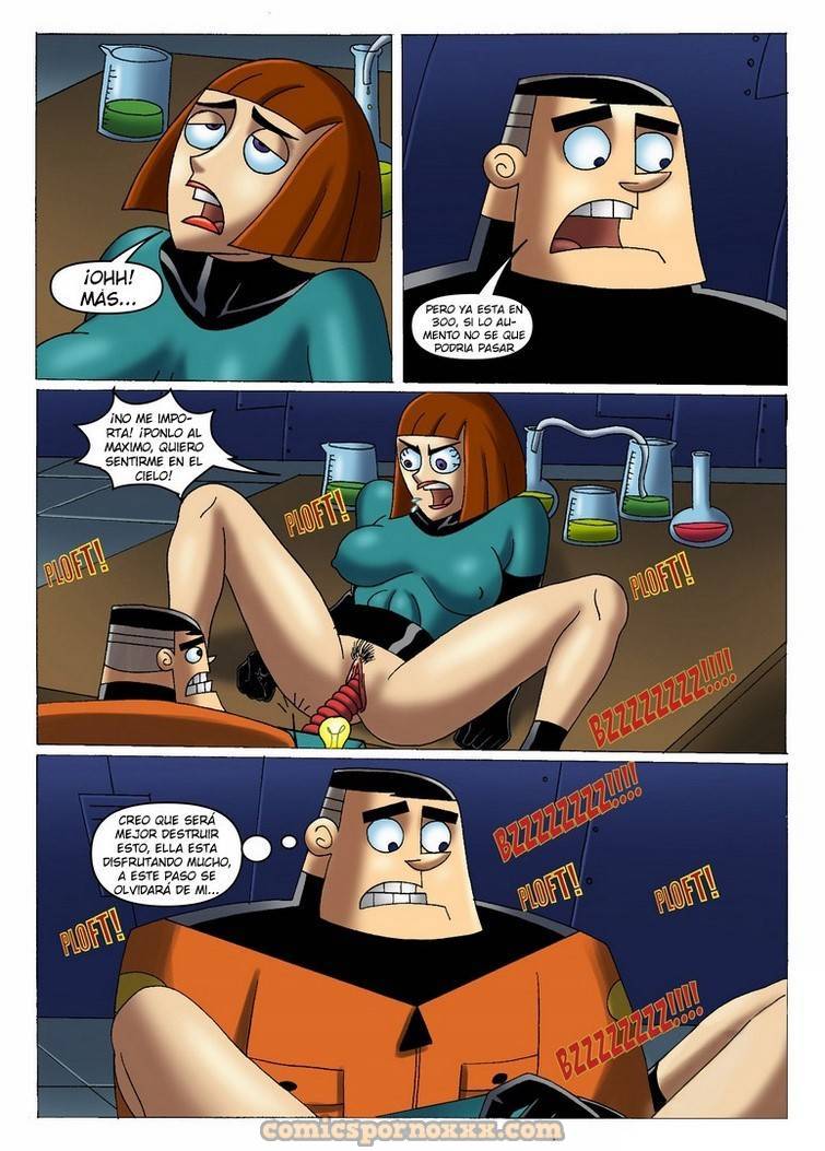 Los Juguetes de Mama (Porno Incesto de Danny Phantom) 6