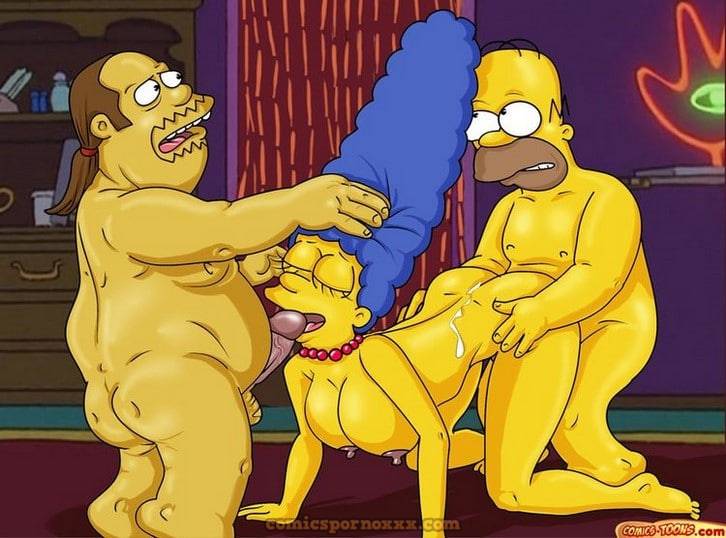 Homero y Marge Simpson Trio Porno con el Nerd de las Historietas 8