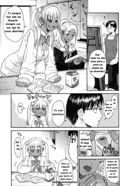 Chica escolar con uniforme masturbándose, mano en vagina y sonrisa seductora en panel de manga Yoshu Ohepe NSFW