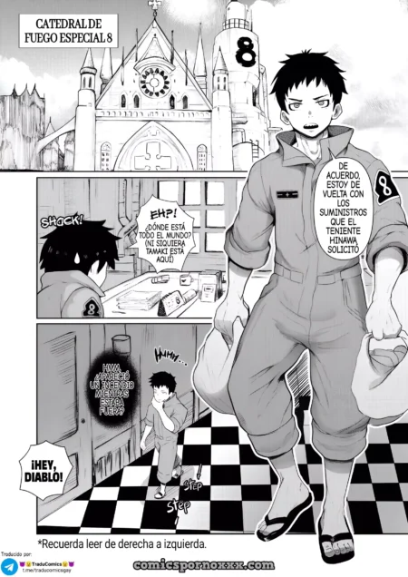 Página de manga de Fire Force con Shinra Kusakabe vistiendo su uniforme de bombero en la Catedral de Fuego Especial 8.
