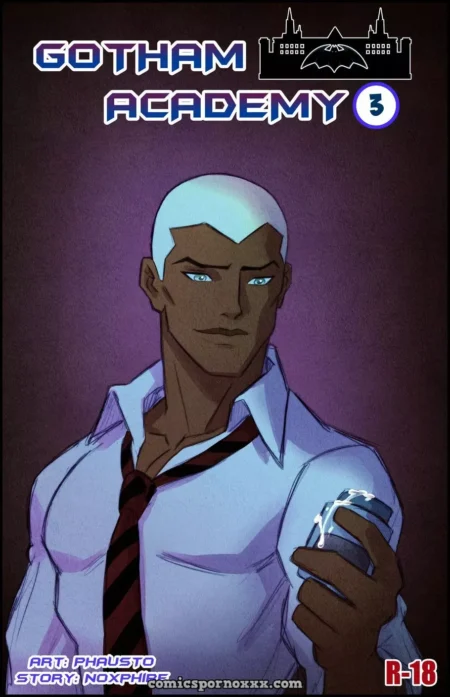 Hombre musculoso de piel oscura y cabello blanco con camisa blanca abierta y corbata sosteniendo un dildo eléctrico.