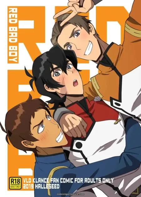 Lance y Keith abrazan a Hunk en una portada de cómic erótico VLD Klance con expresiones excitadas y sonrosadas.