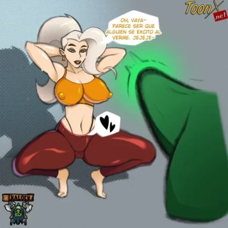 Mujer de cabello blanco con top naranja y pantalones rojos en cuclillas exhibiendo su vulva frente a un pene erecto verde.