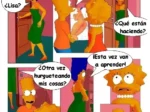 Cómic de Los Simpson donde Bart y Lisa ven un póster erótico de Marge y ella los descubre en el acto.