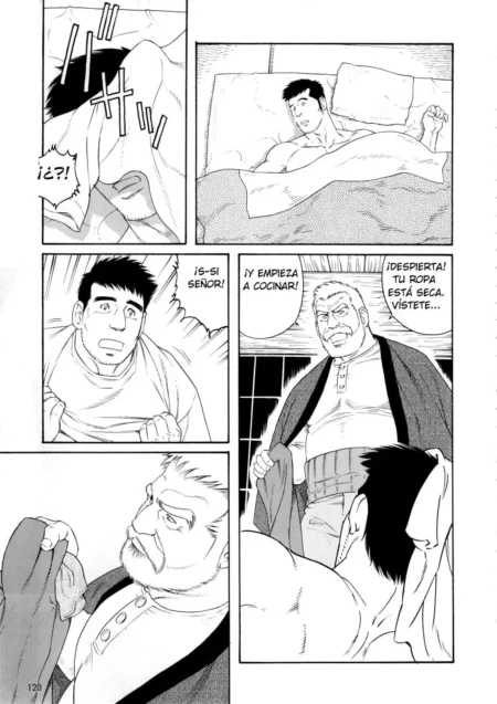 Hombre musculoso despierta en cama mientras un hombre mayor y robusto le ordena vestirse y cocinar.
