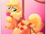 Applejack atada con cuerdas, desnuda, con chupete y pechos expuestos suspendida en el aire sobre fondo rosa.