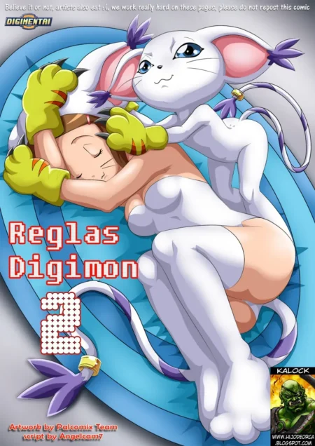 Gatomon acaricia el cuerpo desnudo de una mujer dormida sobre un cojín azul en Reglas Digimon 2 de Palcomix.