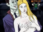 Vampiro abraza por detrás a mujer rubia desnuda con marcas de mordida en el cuello y manos sobre sus pechos.