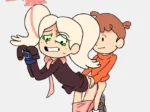 David agarra el trasero de Hilda mientras ella grita indignada en un dibujo erótico de estilo cartoon.
